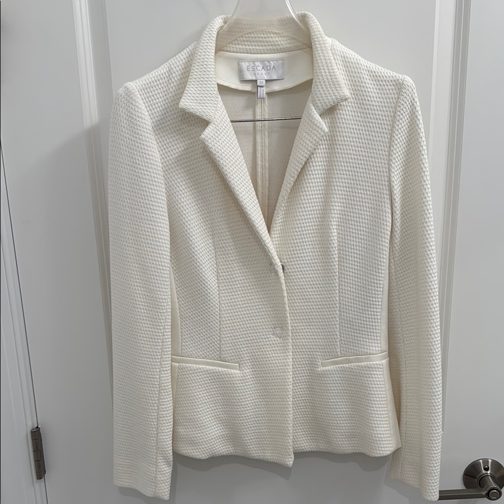 Escada Cream Blazer Classic Tailored Fit